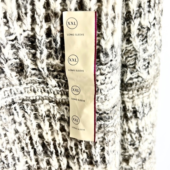 UNIVERSAL THREAD |🧶 Gray White Super Chunky Oversized Thick Knit Sweater ✨NWT!✨ - Picture 5 of 9